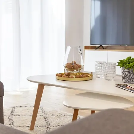 Apartman With Private Garage